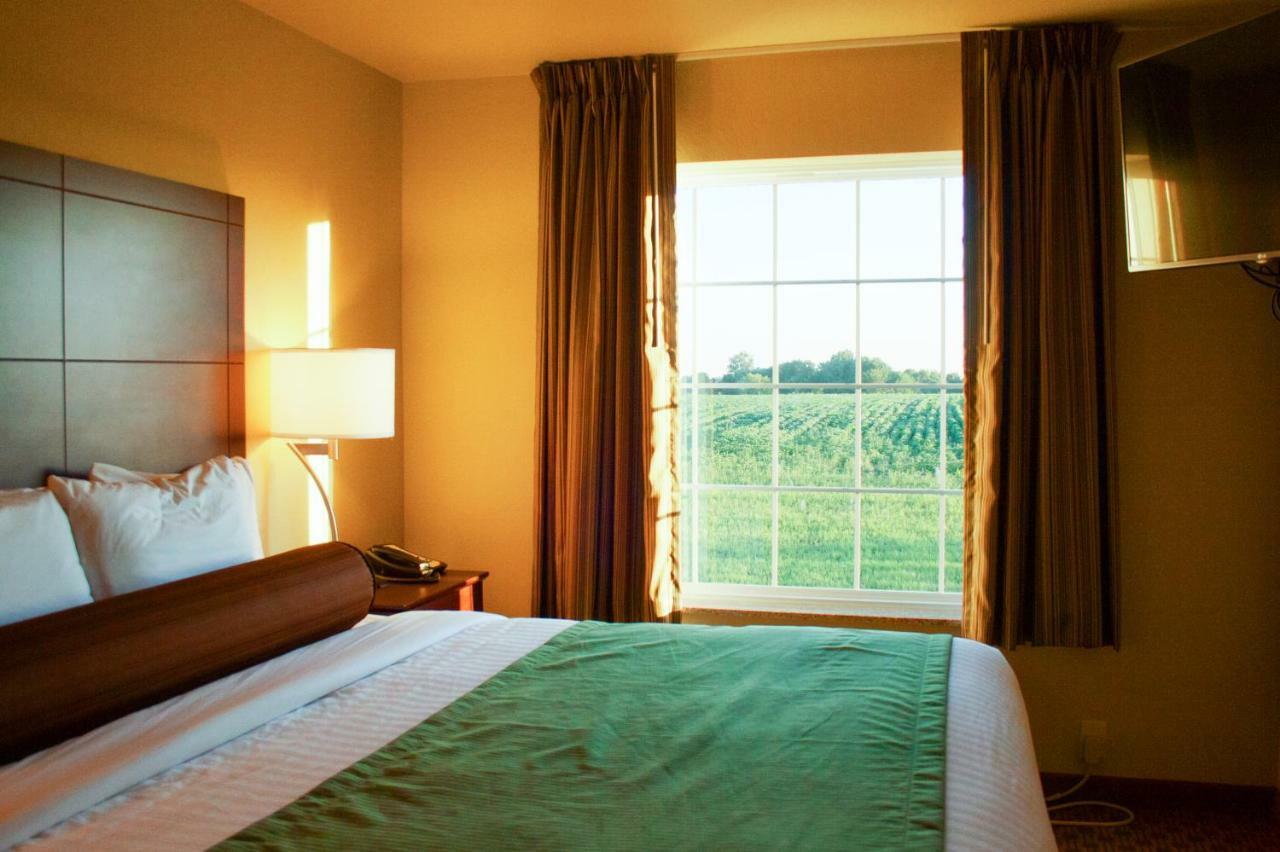 Cobblestone Inn & Suites-Winterset Zewnętrze zdjęcie